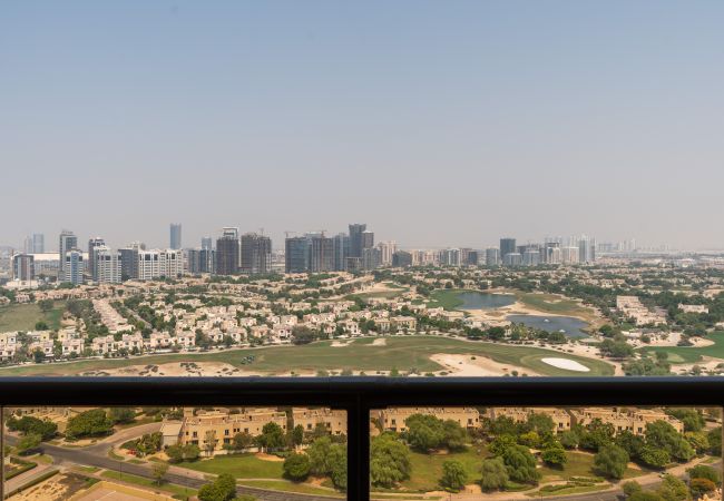 Квартира-студия на Dubai - Отличный вид на поле для гольфа | Просторная студия | Уютный