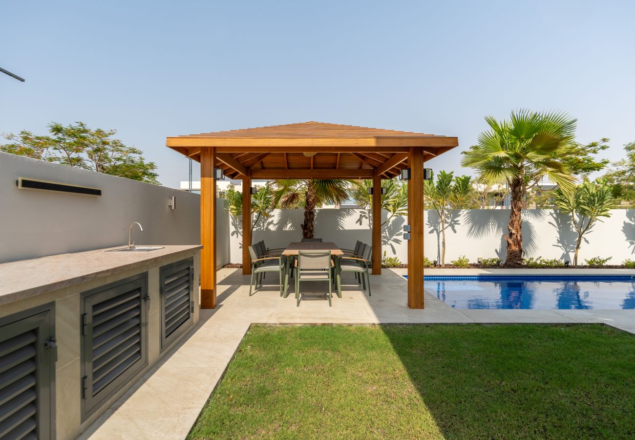 Вилла на Dubai - Private Pool | Luxurious Villa | Upgraded