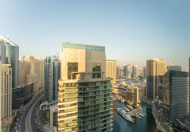 Апартаменты на Dubai - Набережная | Хороший вид на пристань для яхт | Яркий