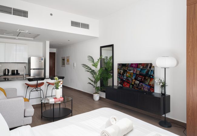 Квартира-студия на Dubai - Красивый вид на JVC | Шикарная мебель | Новый