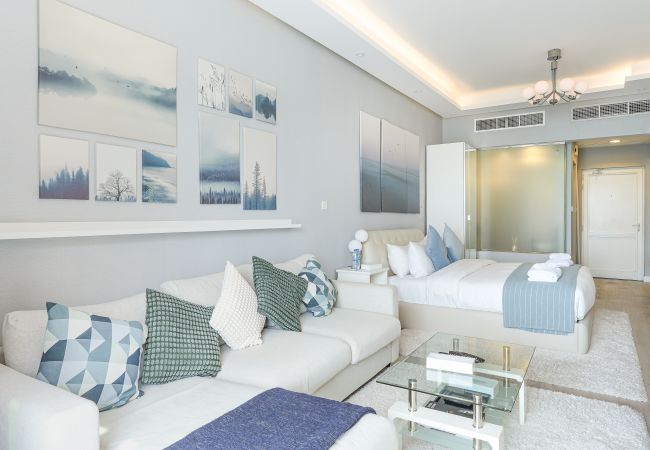 Квартира-студия на Dubai - Полностью обновлен | Потрясающий вид на море | заманчивый