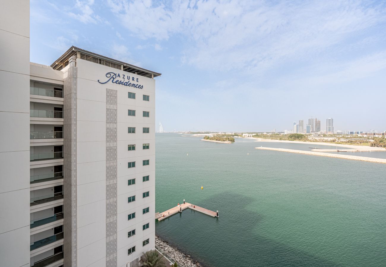 Апартаменты на Dubai - Direct Beach Access | Spectacular Views | Upgraded