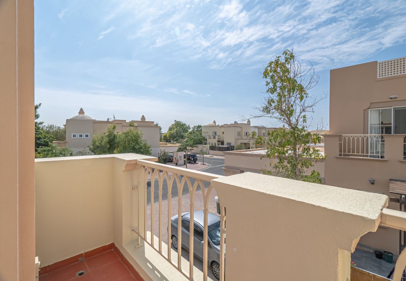 Вилла на Dubai - Fully Renovated | Garden and Pool | Brand New